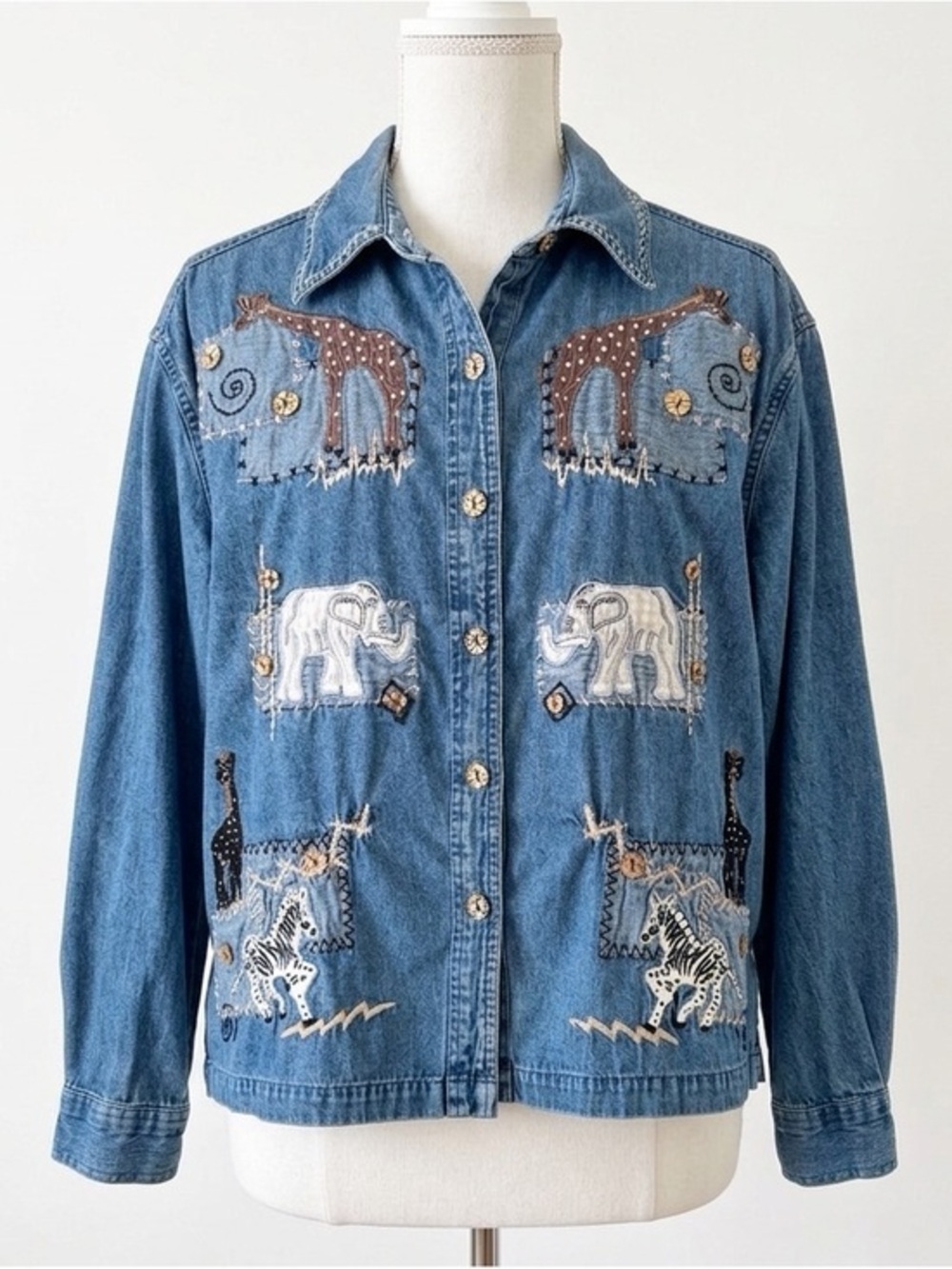 VTG Denim Button Down Shirt Cotton Embroidered Safari Giraffe Elephant Zebra M